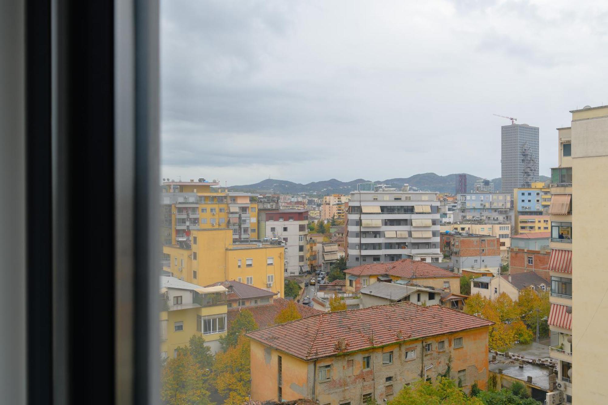 Tirana Cityscape Esterno foto